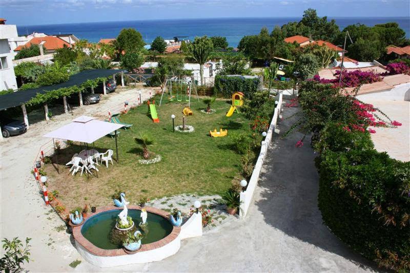 Case Vacanze Giardino Parghelia Buitenkant foto